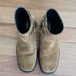 Mens Balenciaga Chelsea Boots in Caramel Suede